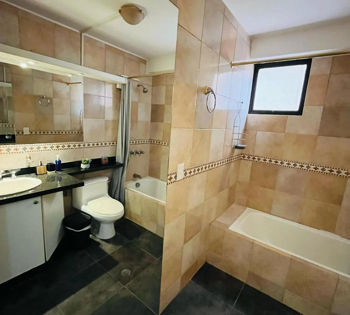 Suite Republica De Salvador Quito Apartment
