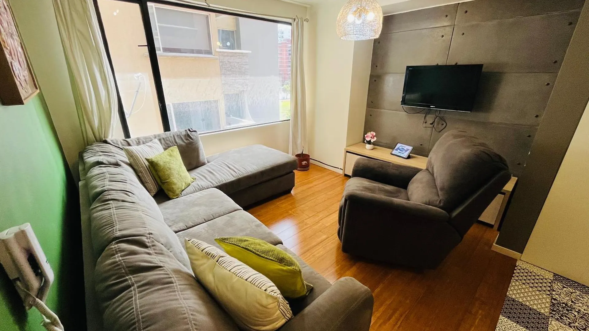 Suite Republica De Salvador Quito Apartment