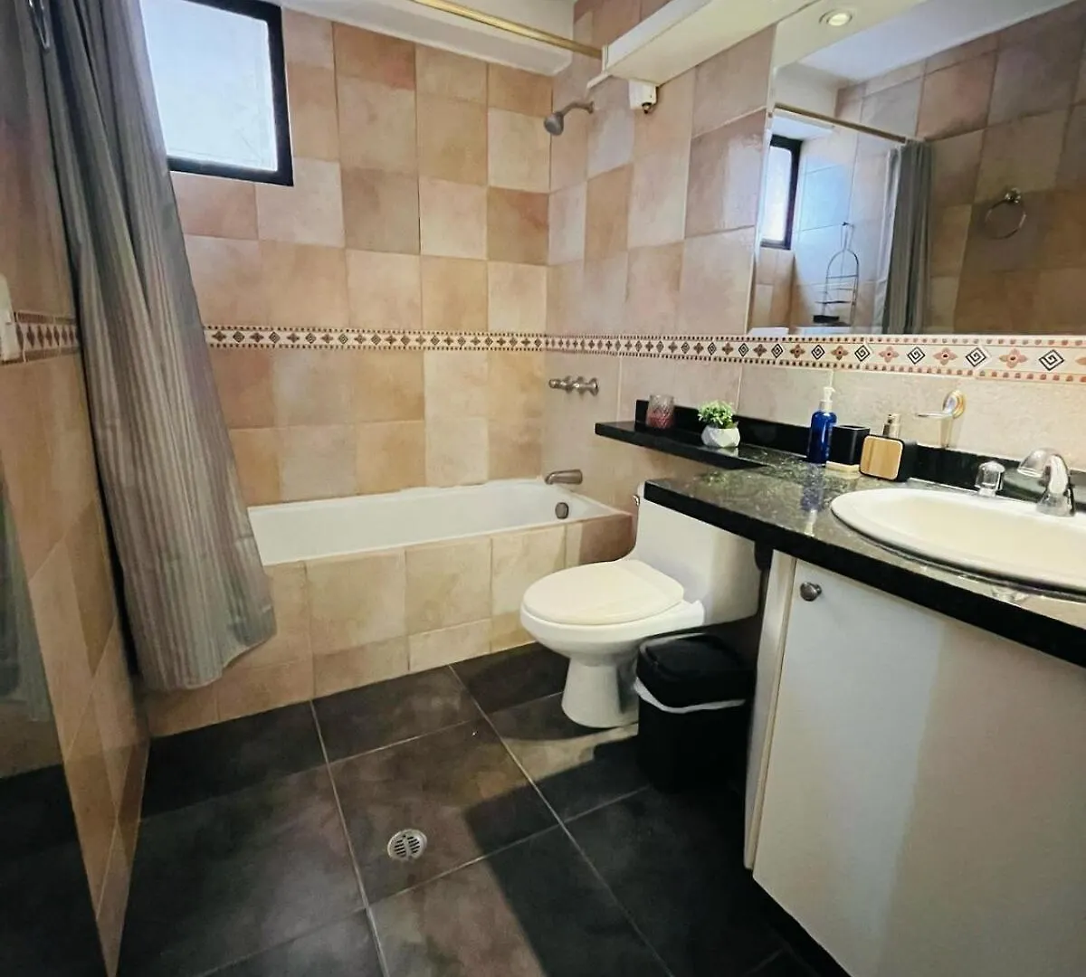 Suite Republica De Salvador Quito Ecuador